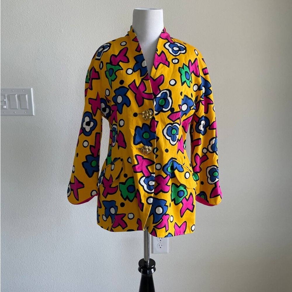 Vintage from the 1990s Escada jacket / Blazer